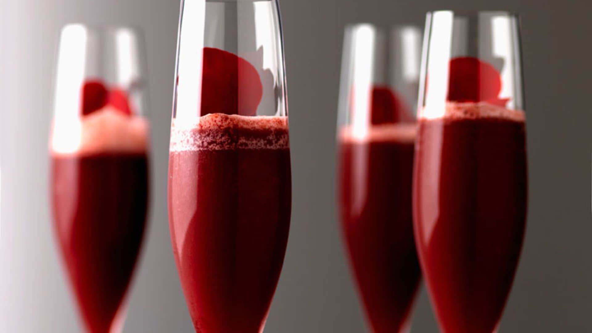 Cóctel de vodka, 'cassis ' y fresa