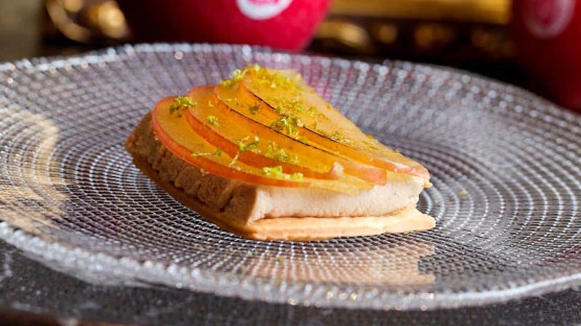 Tartaleta de manzana con foie caramelizado