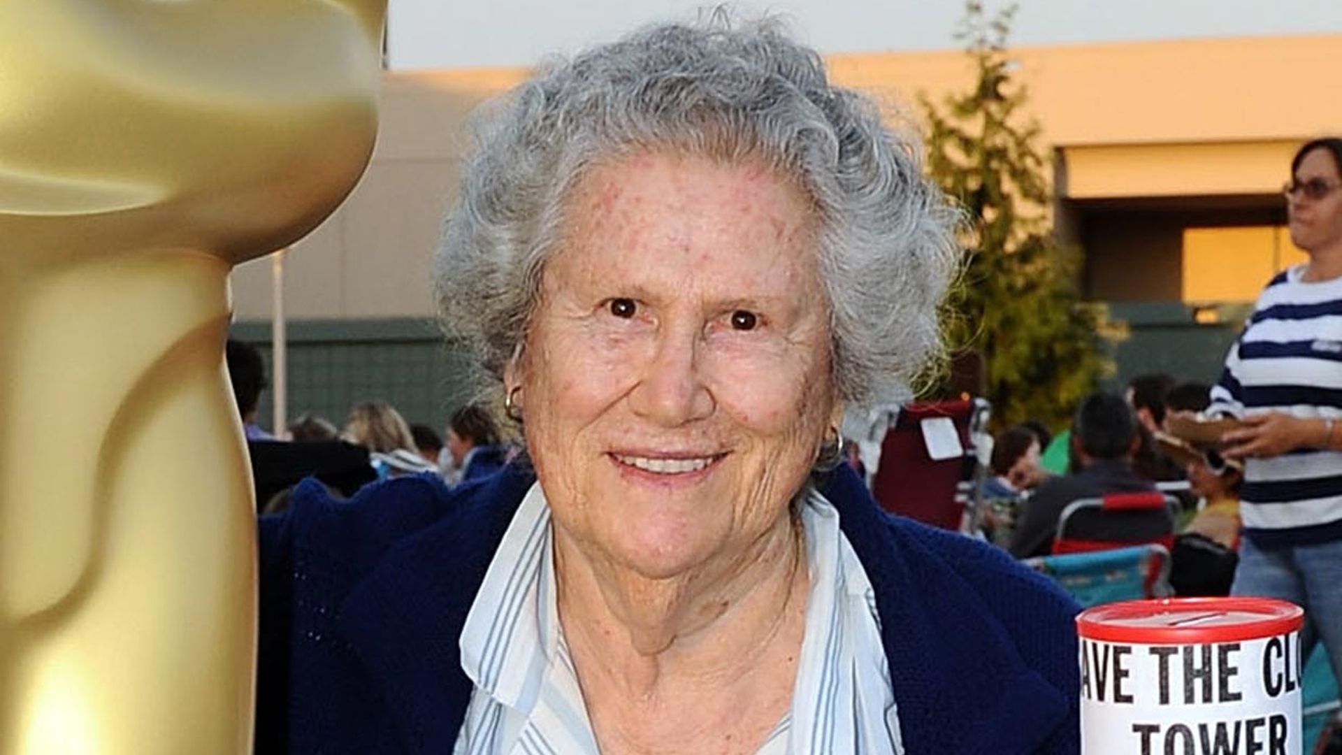 Fallece Elsa Raven, actriz de 'Regreso al futuro' o 'Titanic'