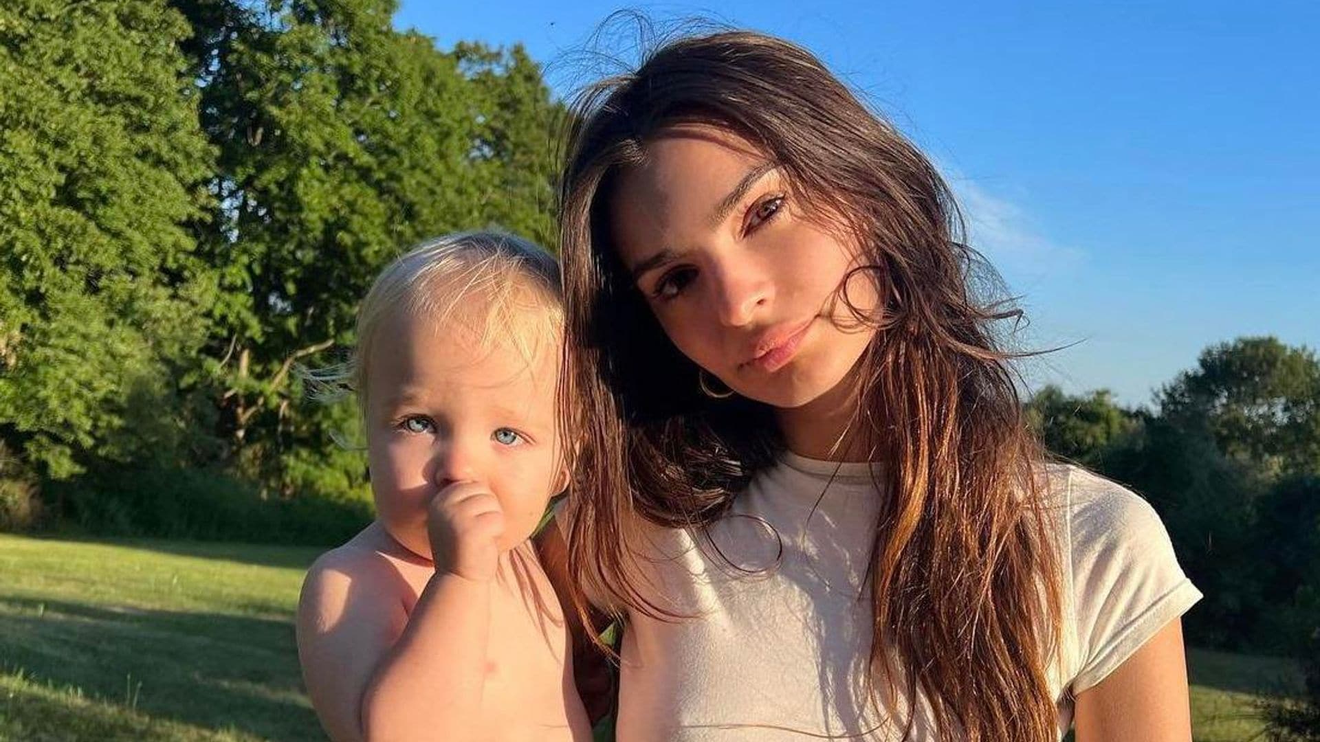 Emily Ratajkowski: de supermodelo a supermamá con su hijo, Sly