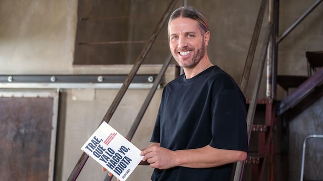 Julio Liarte, autor del libro 'Trae, que lo hago yo, idiota'