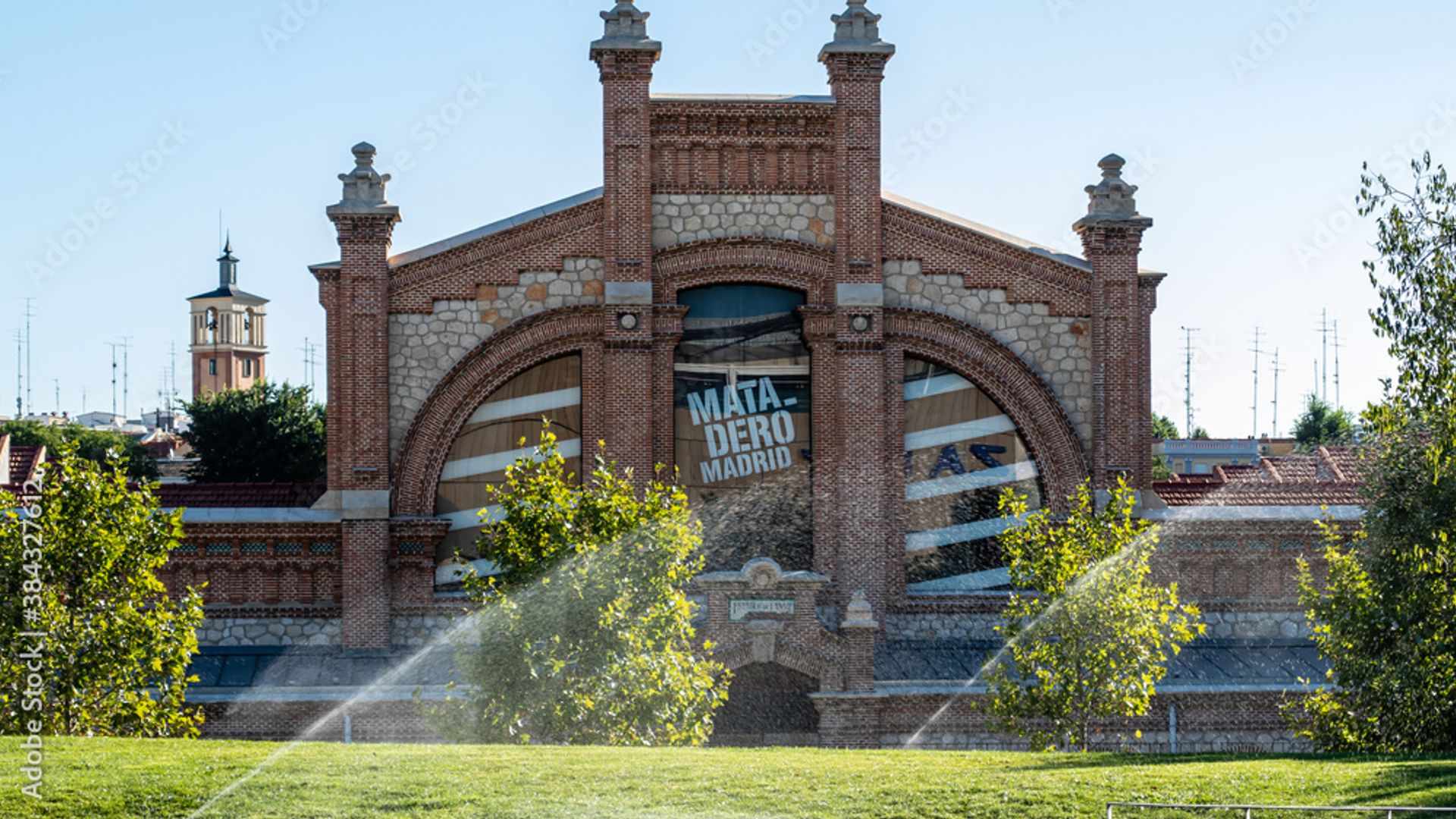 Fachada de Matadero Madrid
