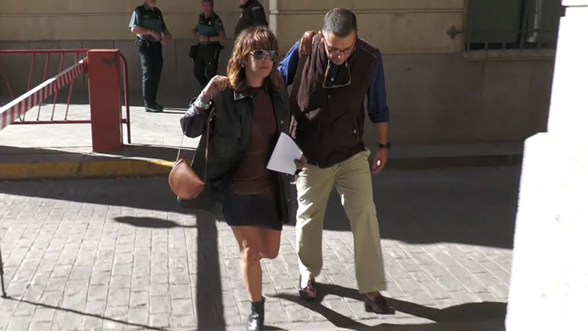 María León, detenida en Sevilla por una presunta agresión a un policía local