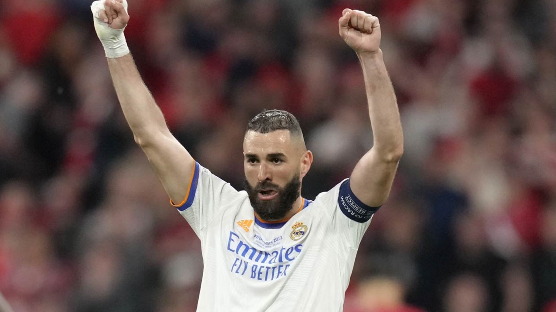 La última moda para adelgazar: beber agua alcalina como Karim Benzema