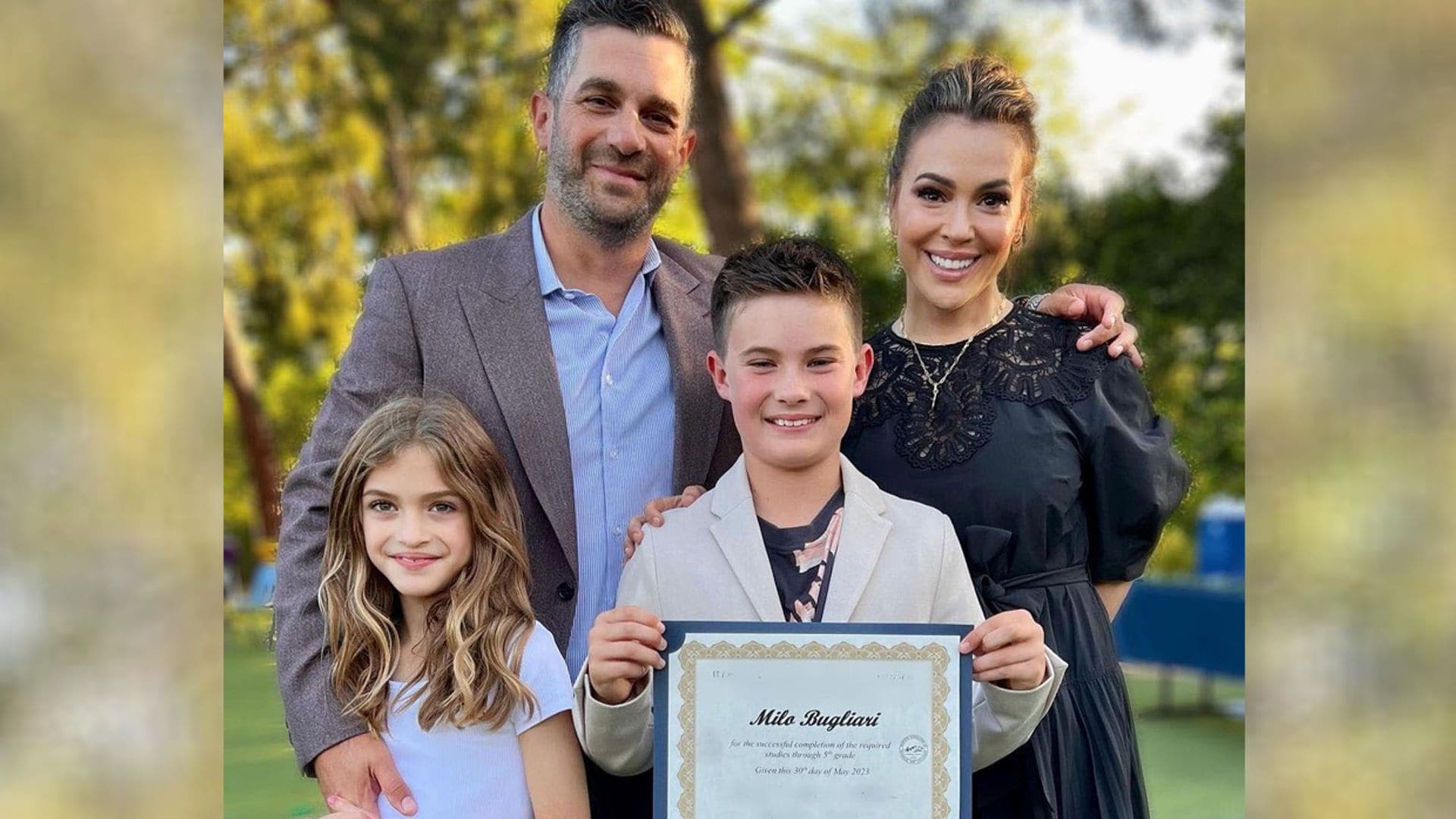 El cambio de Alyssa Milano: de actriz de 'Embrujadas' a orgullosa madre de familia