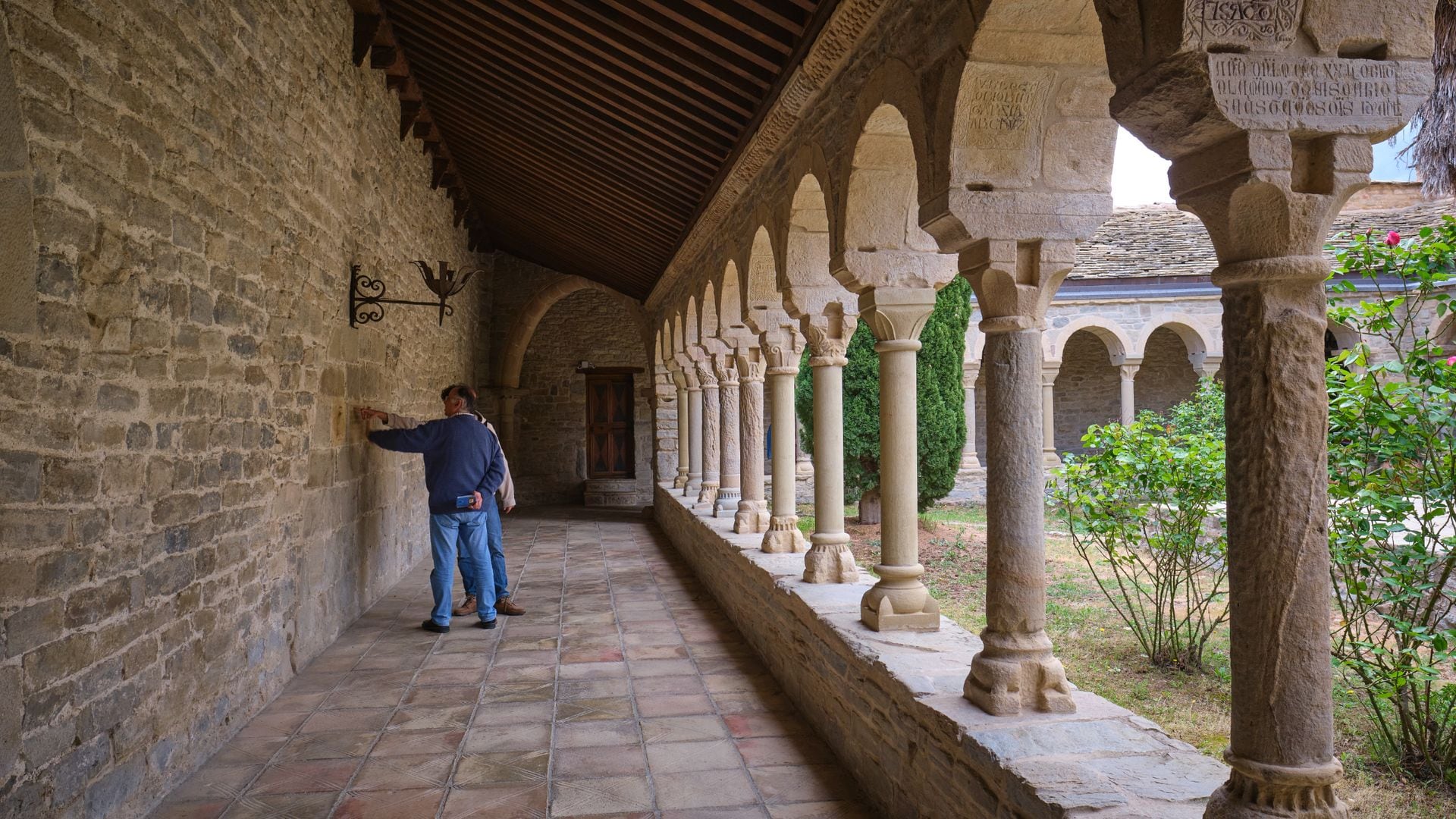 Roda de Isábena, una ruta por este bonito pueblo medieval del pirineo oscense