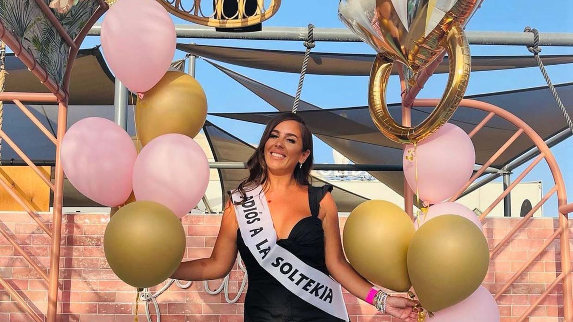 Diversión por todo lo alto en la despedida de soltera de Anabel Pantoja marcada por dos grandes ausencias