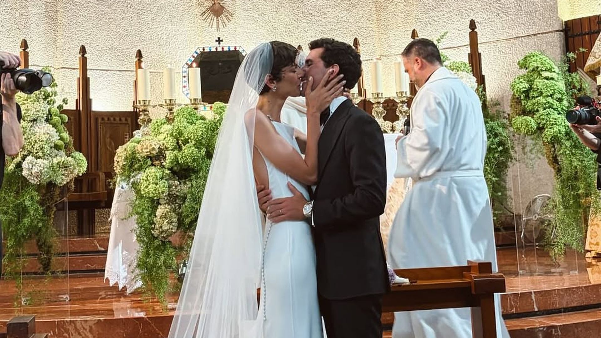 La modelo Marta Ortiz se casa con Carlos Suria: su espectacu