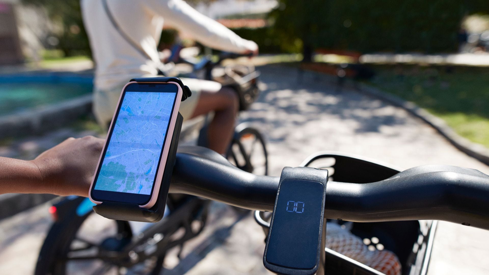 Los 7 mejores soportes de móvil para bici que te harán ir más segura