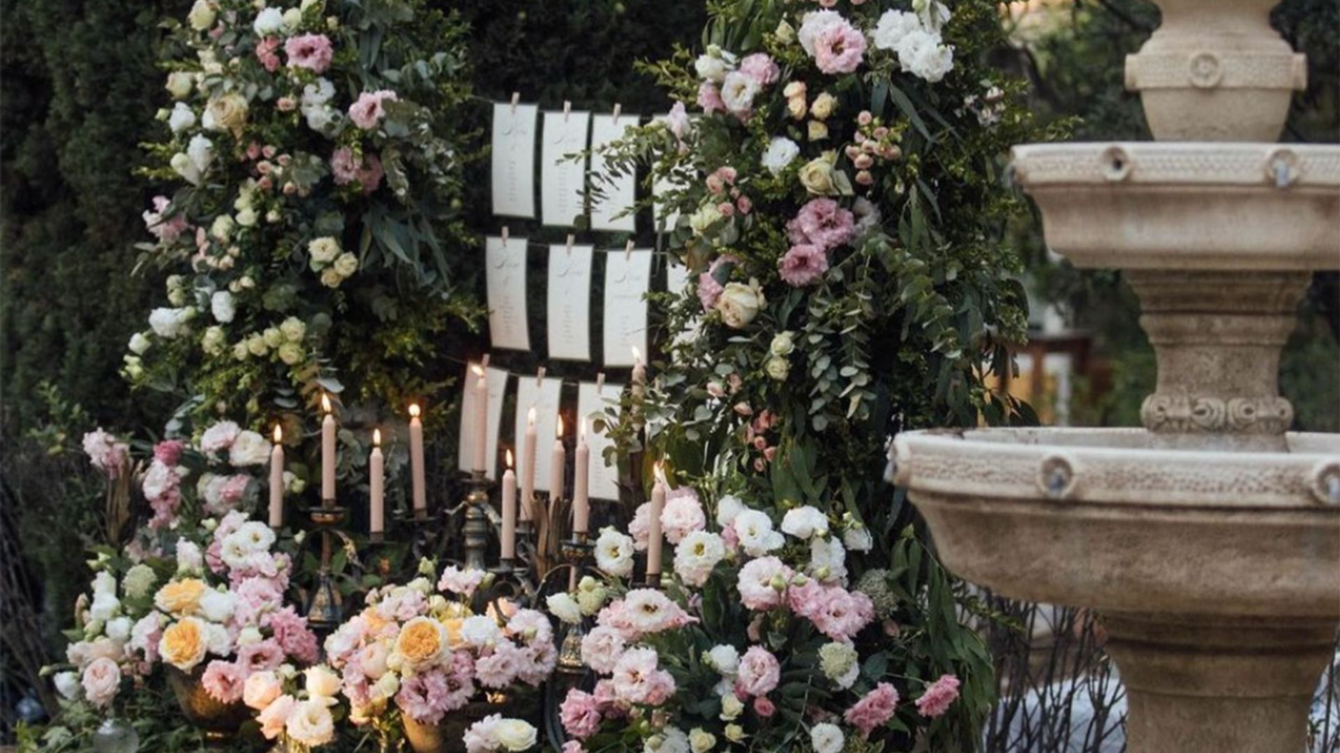 'Seating plans' románticos que encantarán a las amantes de las flores