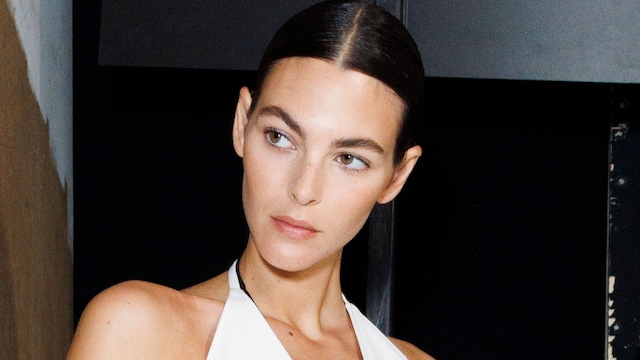 Vittoria Ceretti en el backstage de Max Mara