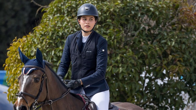 Eugenia de Borbón montando a caballo
