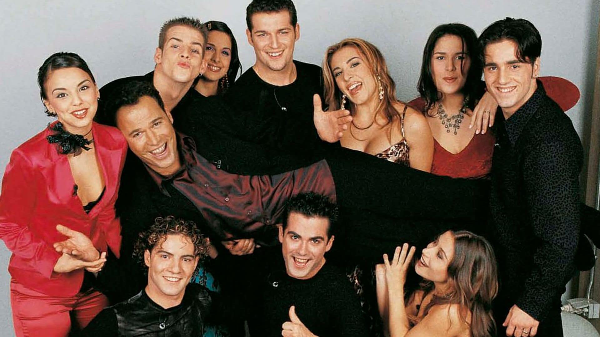 Así fue el debut de Álex Casademunt en la portada de ¡HOLA!, en 2002