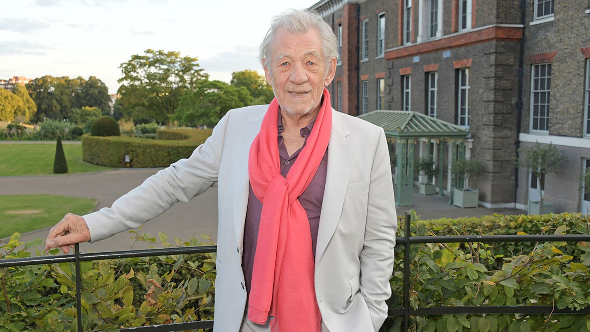 Ian McKellen, Gandalf en ‘El señor de los anillos’, hospitalizado de urgencia a los 85 años