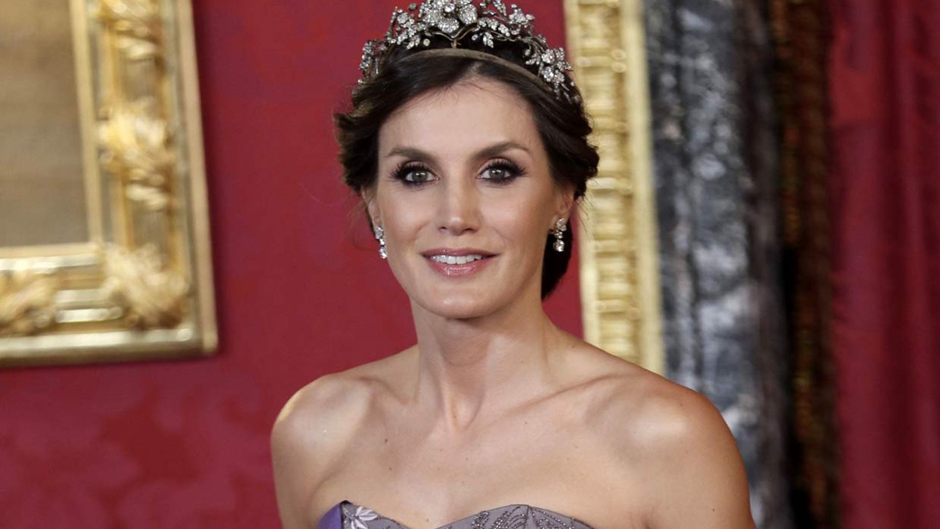Cerca de mil actividades, 53 viajes... Así ha sido la agenda de doña Letizia desde que es Reina