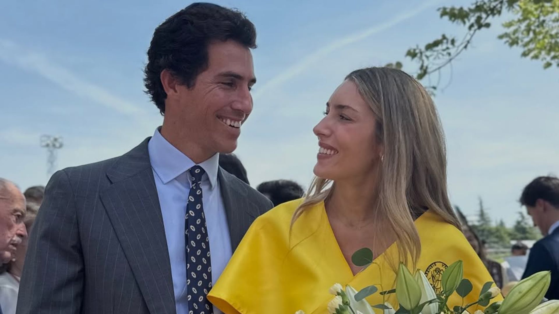 Daniela y Beltrán, en Navarra tras graduarse ella en Medicina