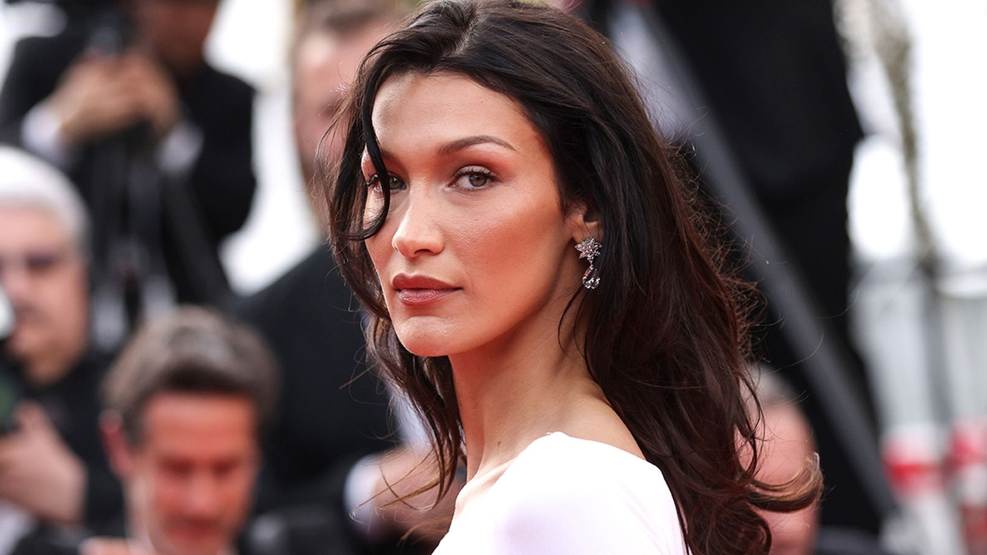 La confesión de Bella Hadid tras alzarse como la mejor modelo del año: 'He esperado siete años este momento'