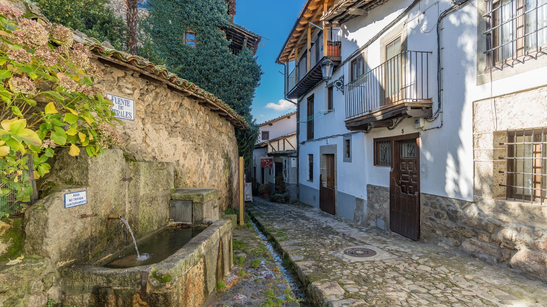 Los pueblos españoles donde no hace falta aire acondicionado ni en agosto