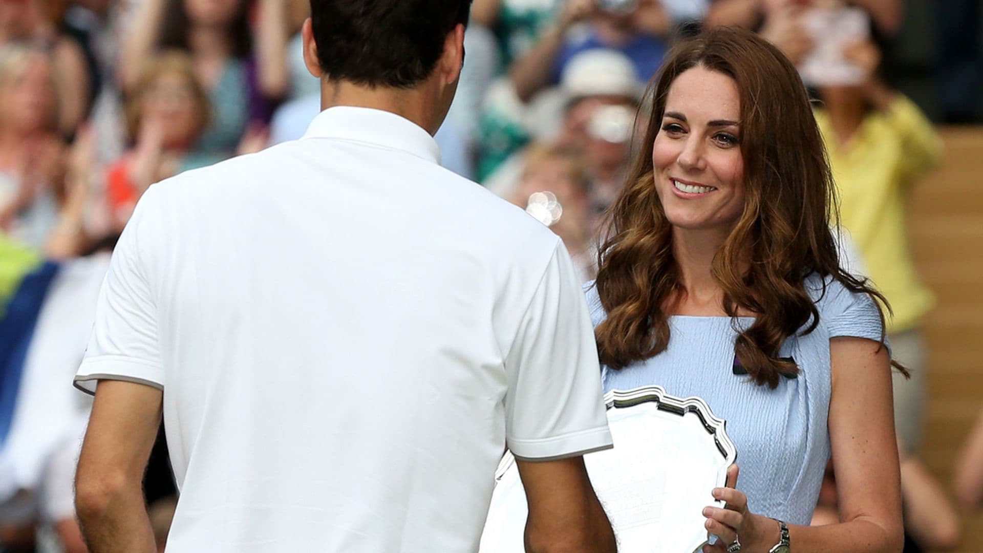 ¡Punto, set y partido! La duquesa de Cambridge y Roger Federer, 'pareja tenística' por un motivo de peso