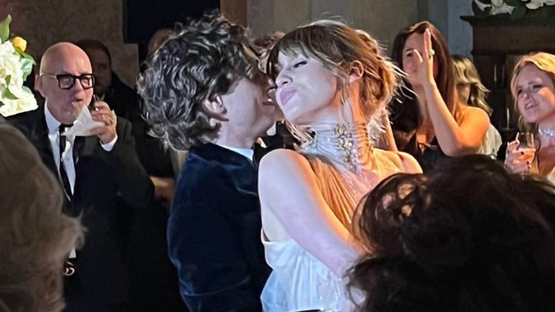 La espectacular boda de Ivy Getty, con vestido de Galliano y Anya Taylor-Joy como dama de honor