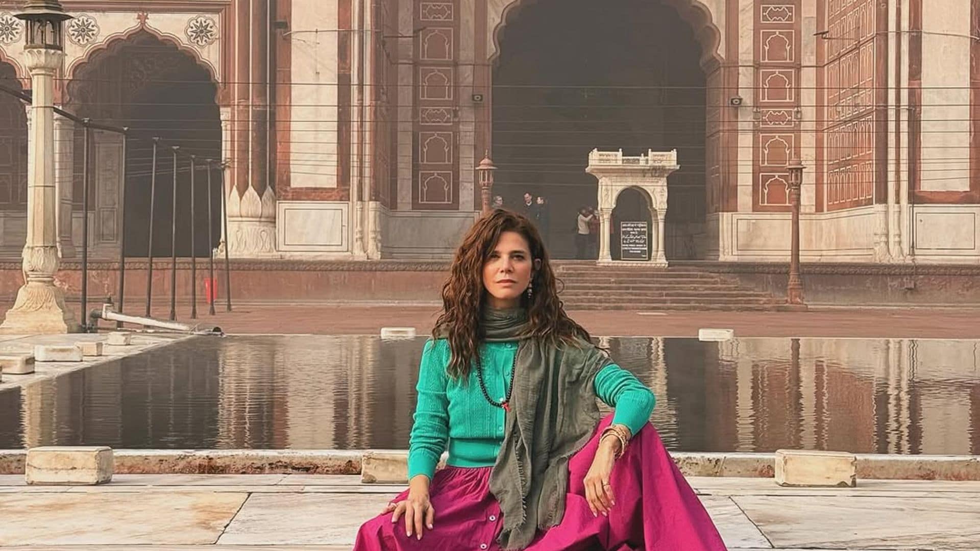 Juana Acosta nos lleva de la bulliciosa Delhi a la India más espiritual