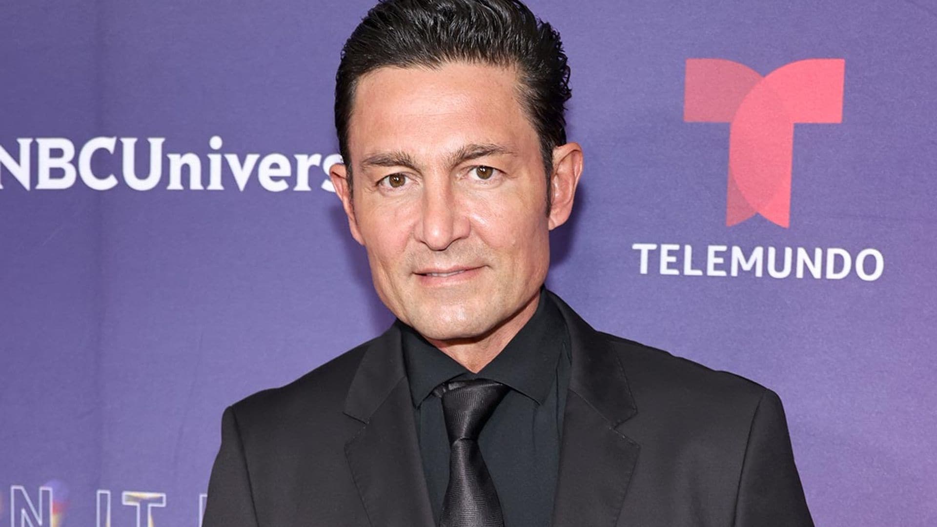 Jovial y sonriente, Fernando Colunga reaparece en Nueva York