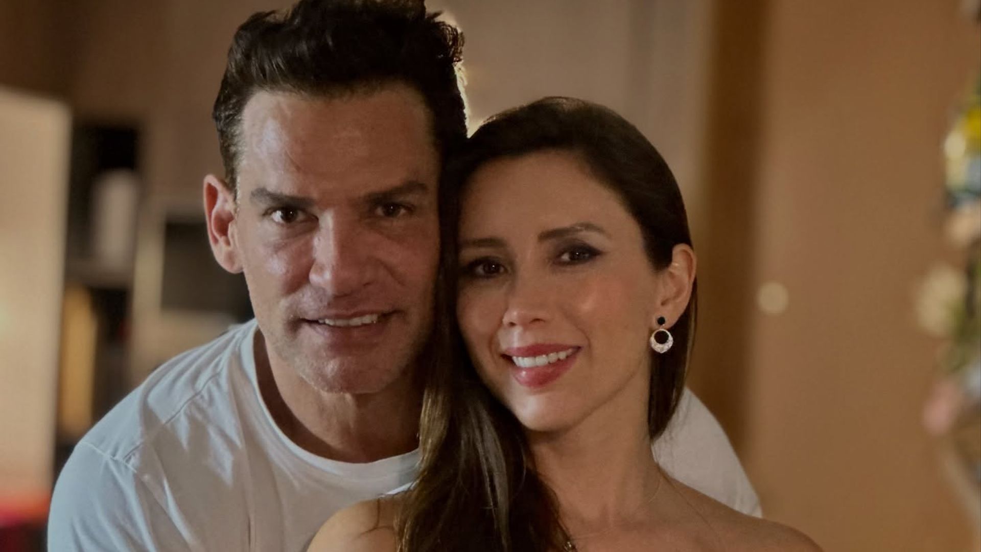 Cristián de la Fuente y su novia Gabriela Bravo.
