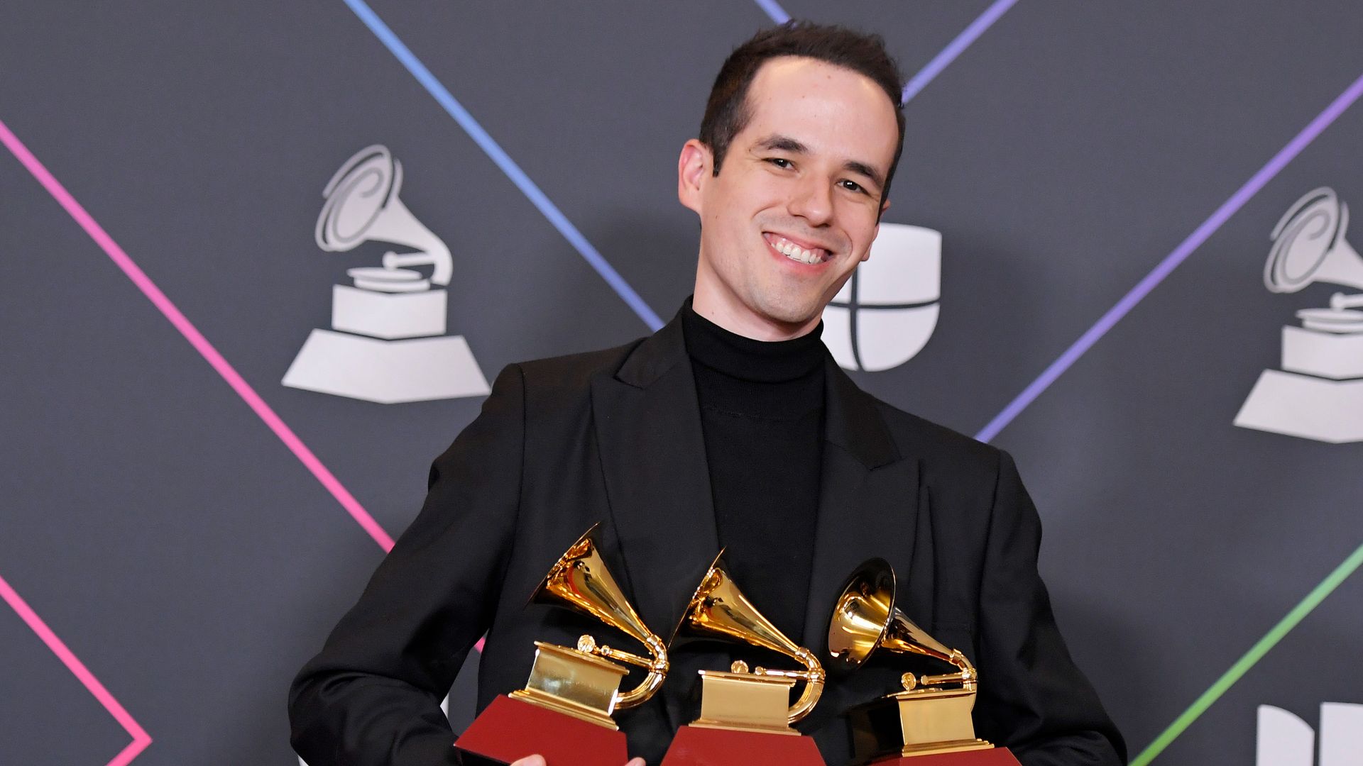 La lista completa de nominados a los Latin Grammy 2026 que ha causado controversia: 'Las reglas no se cumplen'