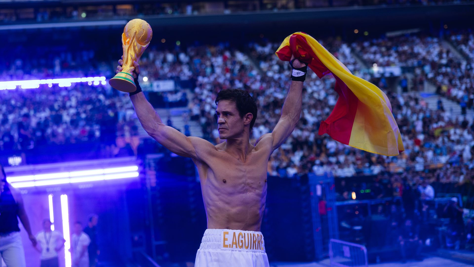 Eduardo Aguirre celebrando su victoria