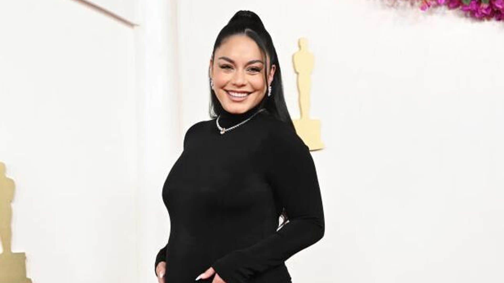 Vanessa Hudgens asiste a los Oscar con un sofisticado manicure ombré