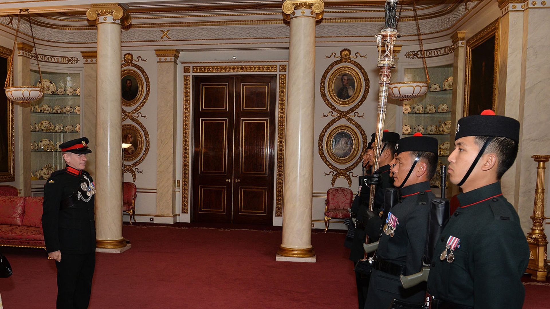 Historia y detalles de la sala de Buckingham en la que reposan los restos mortales de Isabel II