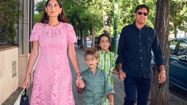 Fran Rivera y Lourdes Montes EN EL BAUTIZO DE SU SOBRINO, ENTRE VIAJES Y POLÉMICAS