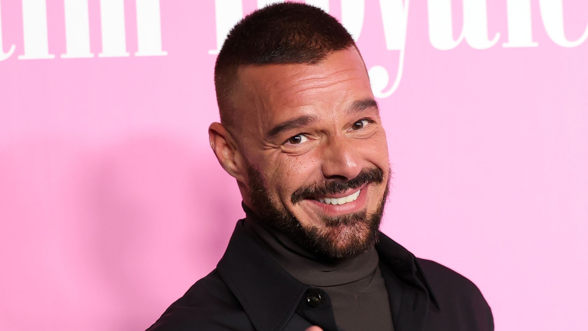 Ricky Martin en el evento de la serie "Palm Royale" en North Hollywood.