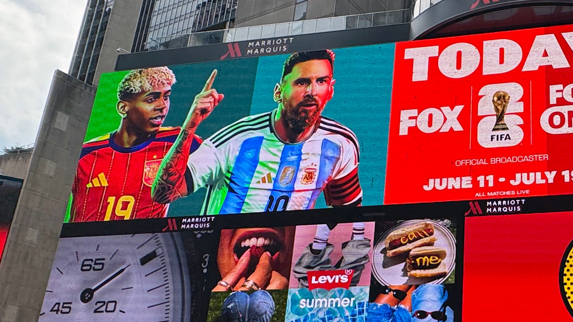Las imágenes de Leo Messi y Lamine Yamal presidieron Times Square pocos días antes de la gran final del Mundial, que se disputará precisamente en Nueva York