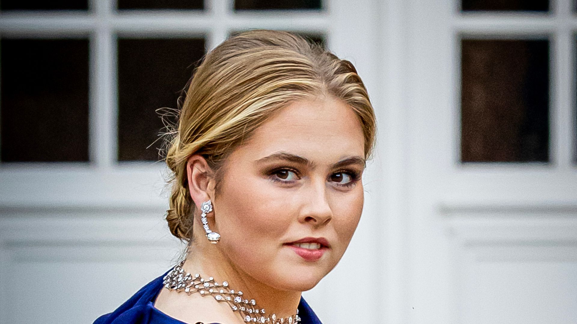 Amalia de Holanda en la cena del Consejo de Estado el 18 de septiembre de 2024