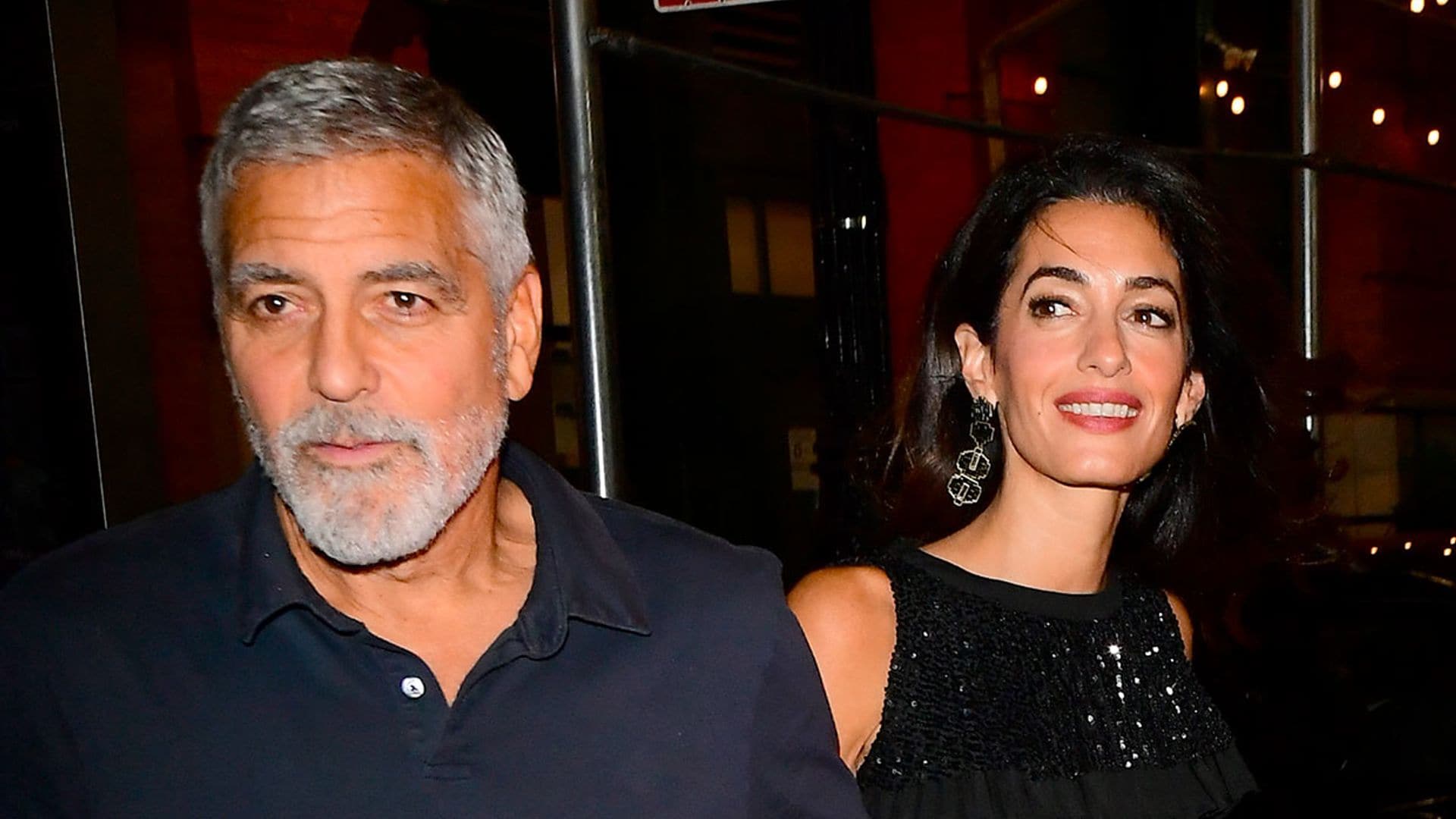 George Clooney presume de que sus hijos mellizos hablan tres idiomas con 5 años