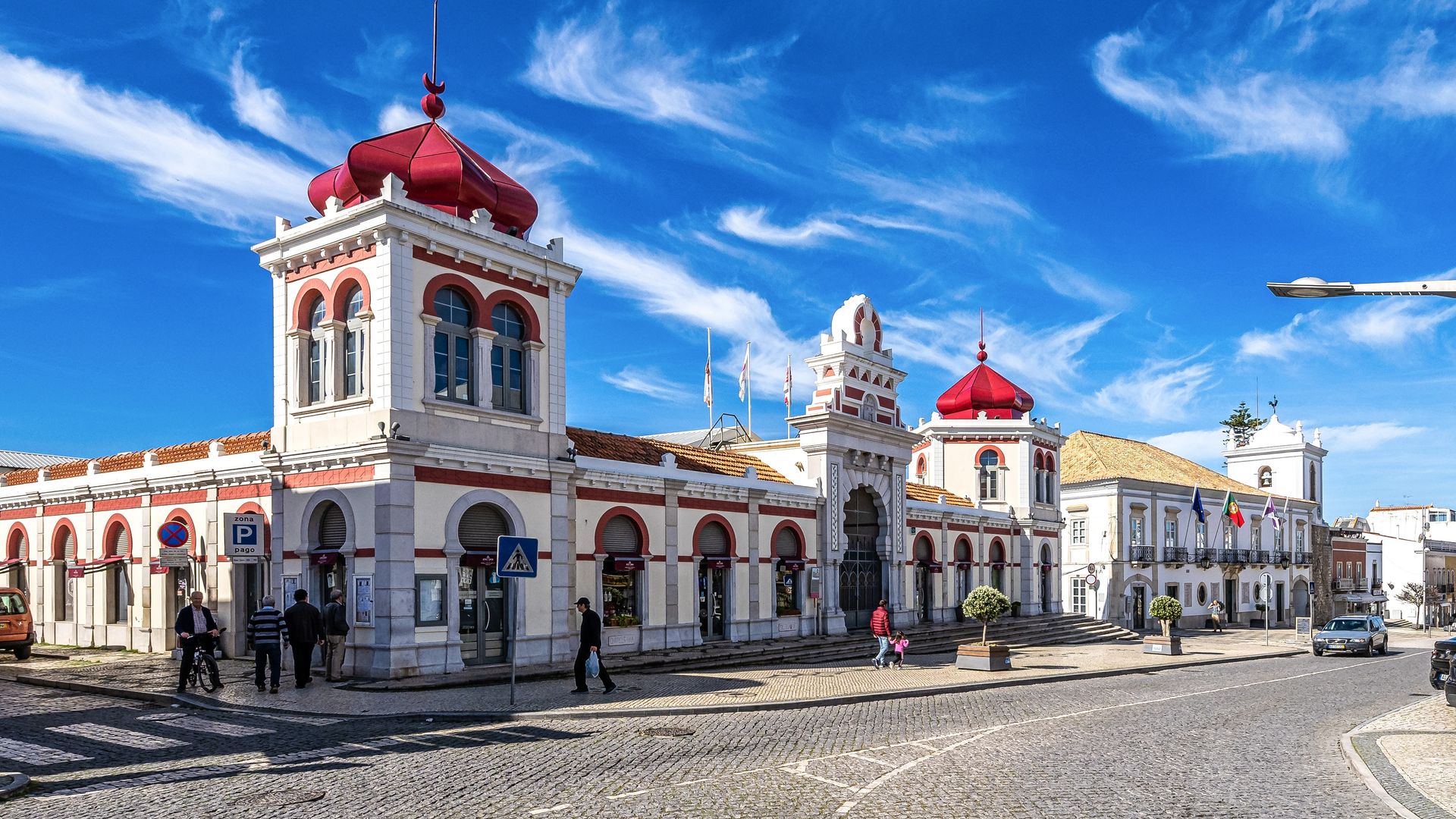 Edificio del Ayuntamiento de Loulé, en el Algarve portugués