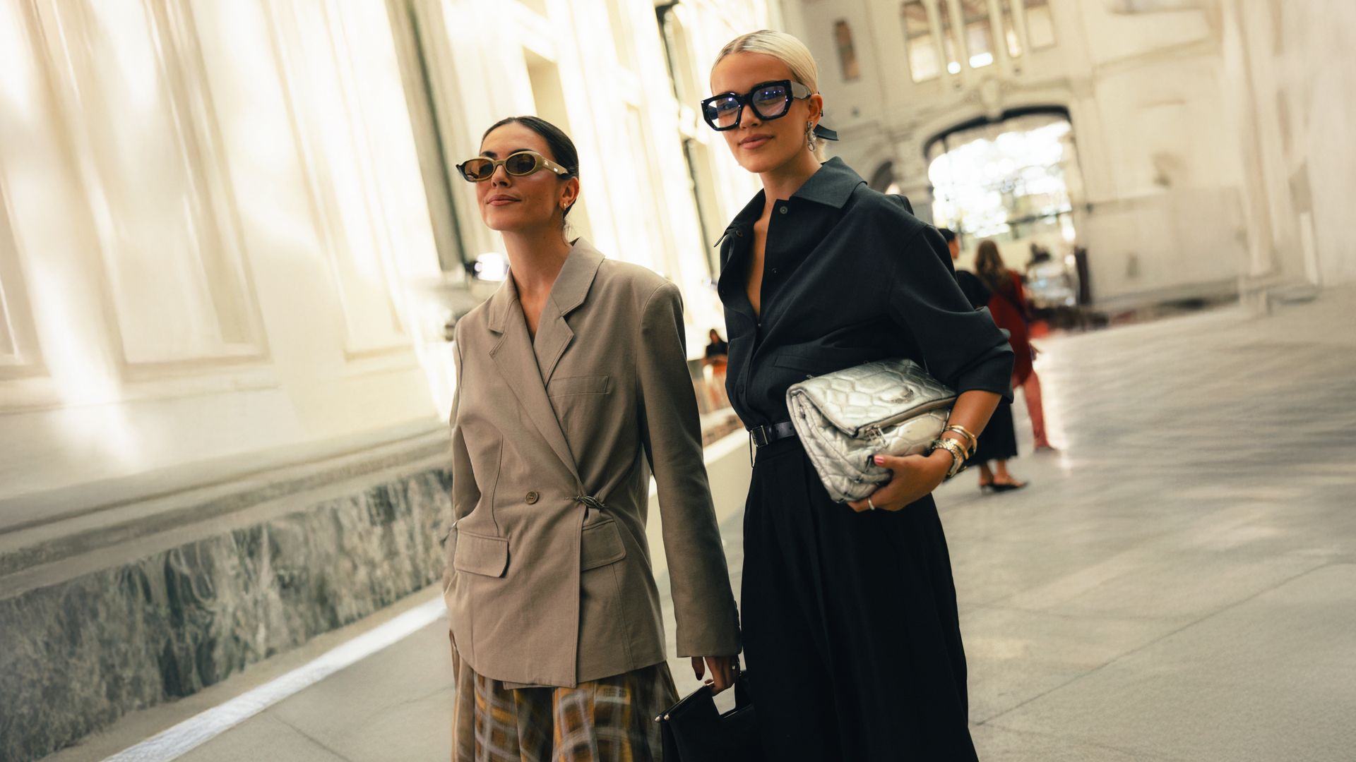 Los bolsos jamás han sido solo un accesorio y las expertas de moda que asisten a los desfiles de Mercedes-Benz Fashion Week Madrid, lo tienen claro