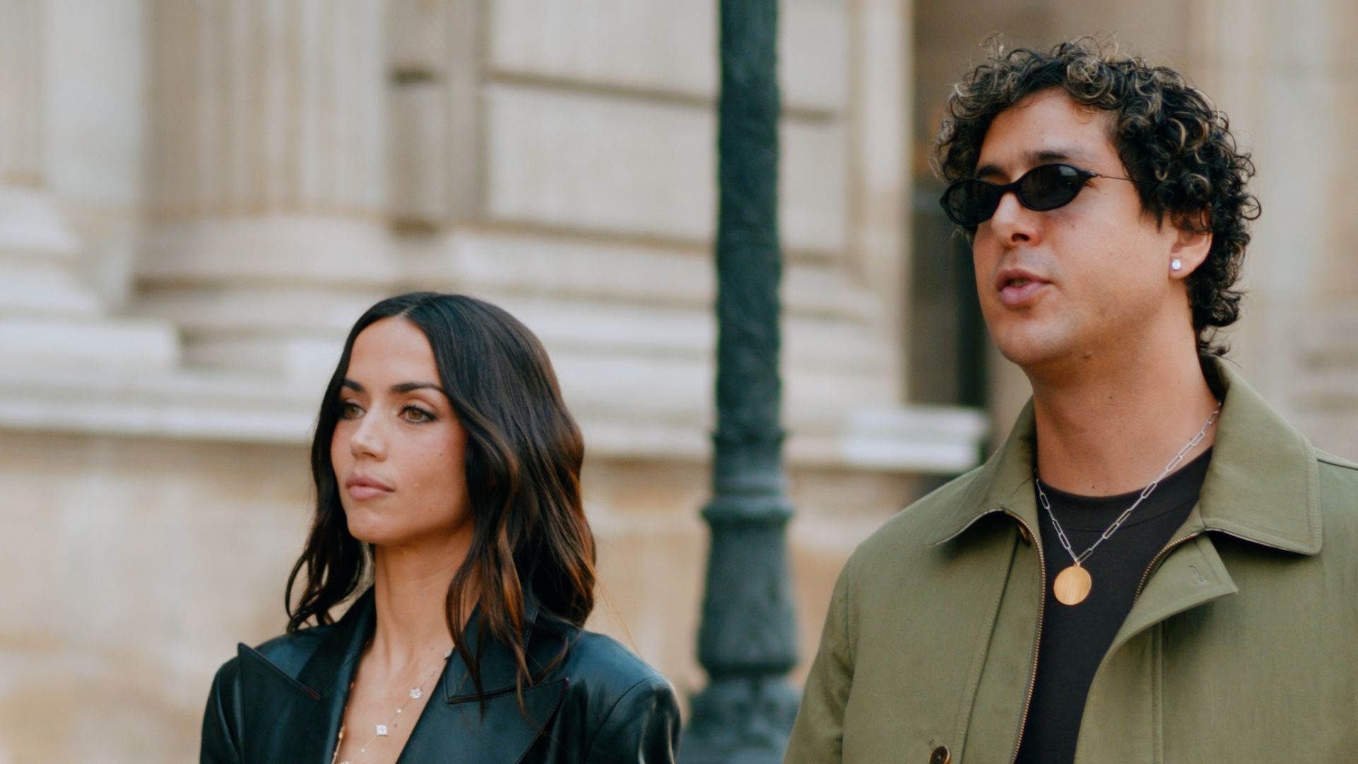 Ana de Armas presenta oficialmente en París a su nuevo amor, el músico venezolano Beto Montenegro