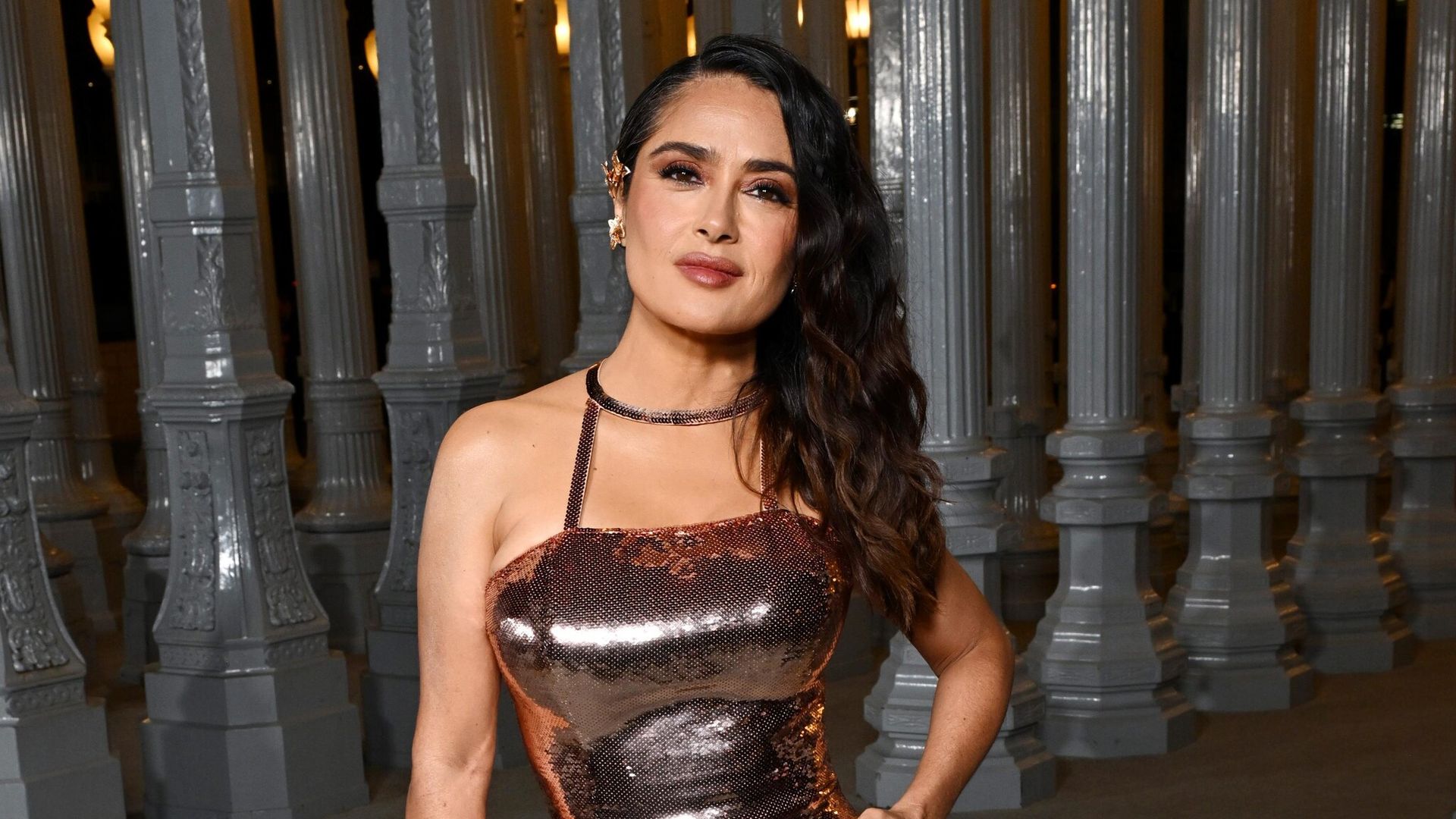 ¿Por qué Salma Hayek celebra Navidad dos veces al año?