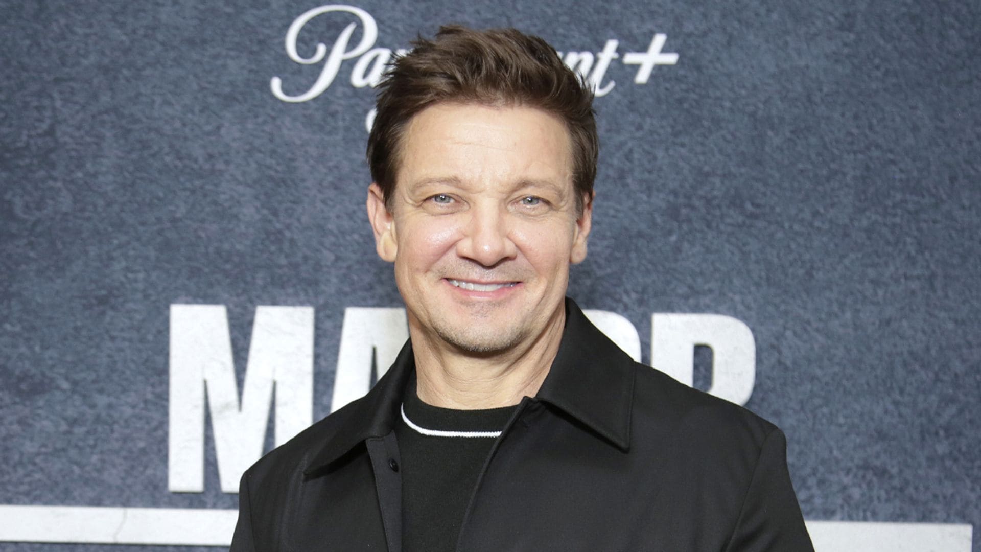 El actor Jeremy Renner narra en sus memorias el accidente que casi le cuesta la vida: 'Se oían crujidos terribles'