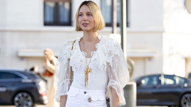 Cómo llevar las blusas bohemias que son tendencia en primavera 2025
