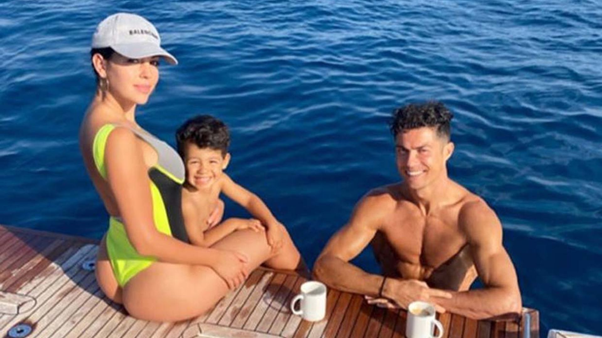 La pista con la que el hijo de Cristiano podría desmentir el regreso del crack portugués a Madrid