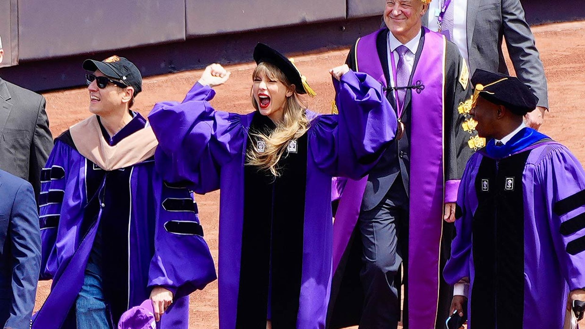 La felicidad de Taylor Swift al recibir el Honoris Causa en Bellas Artes de la Universidad de Nueva York