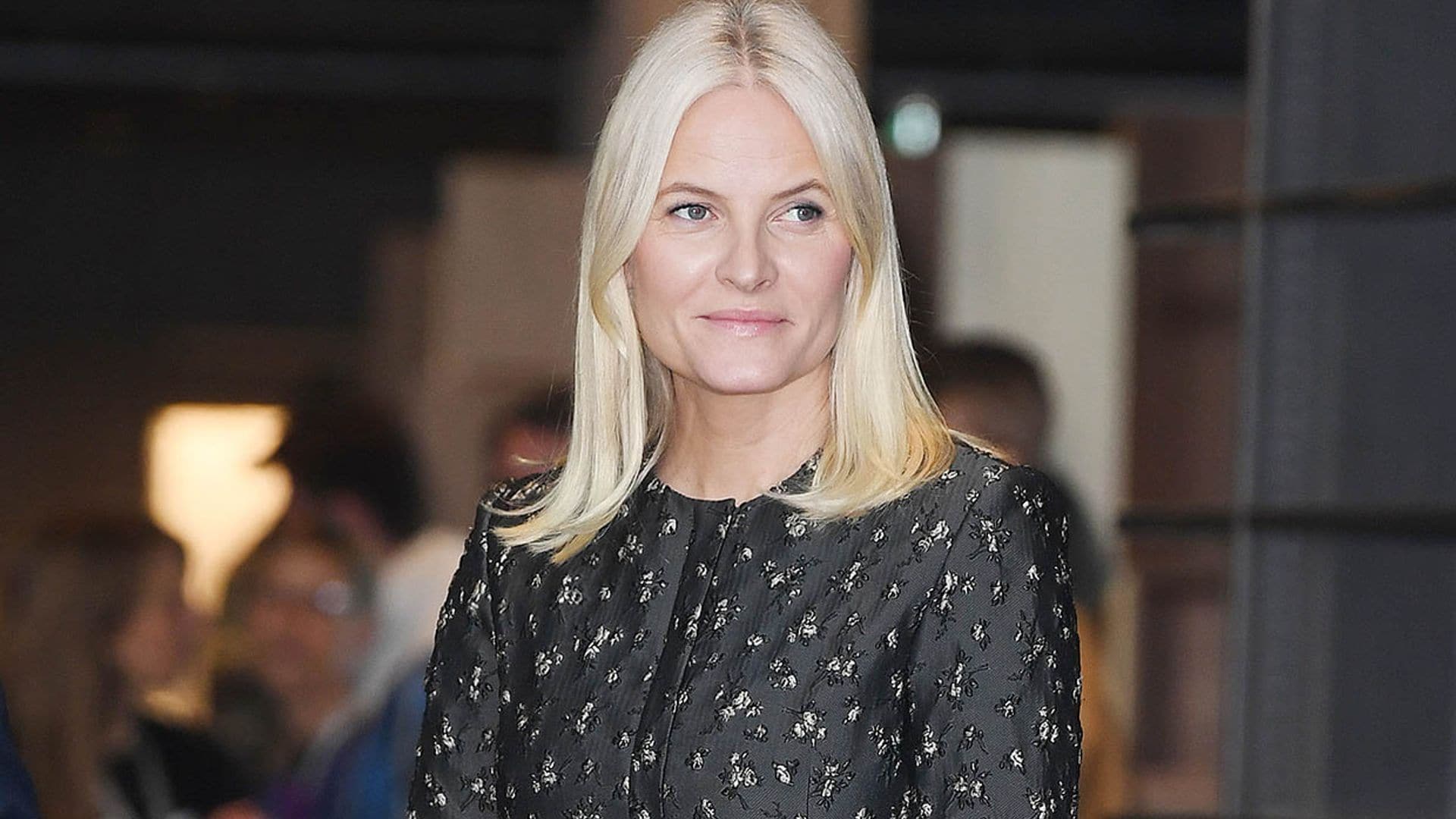 Mette-Marit de Noruega explica por qué se rapó la cabeza en su adolescencia: 'Todavía hay mucha rebeldía en mí'
