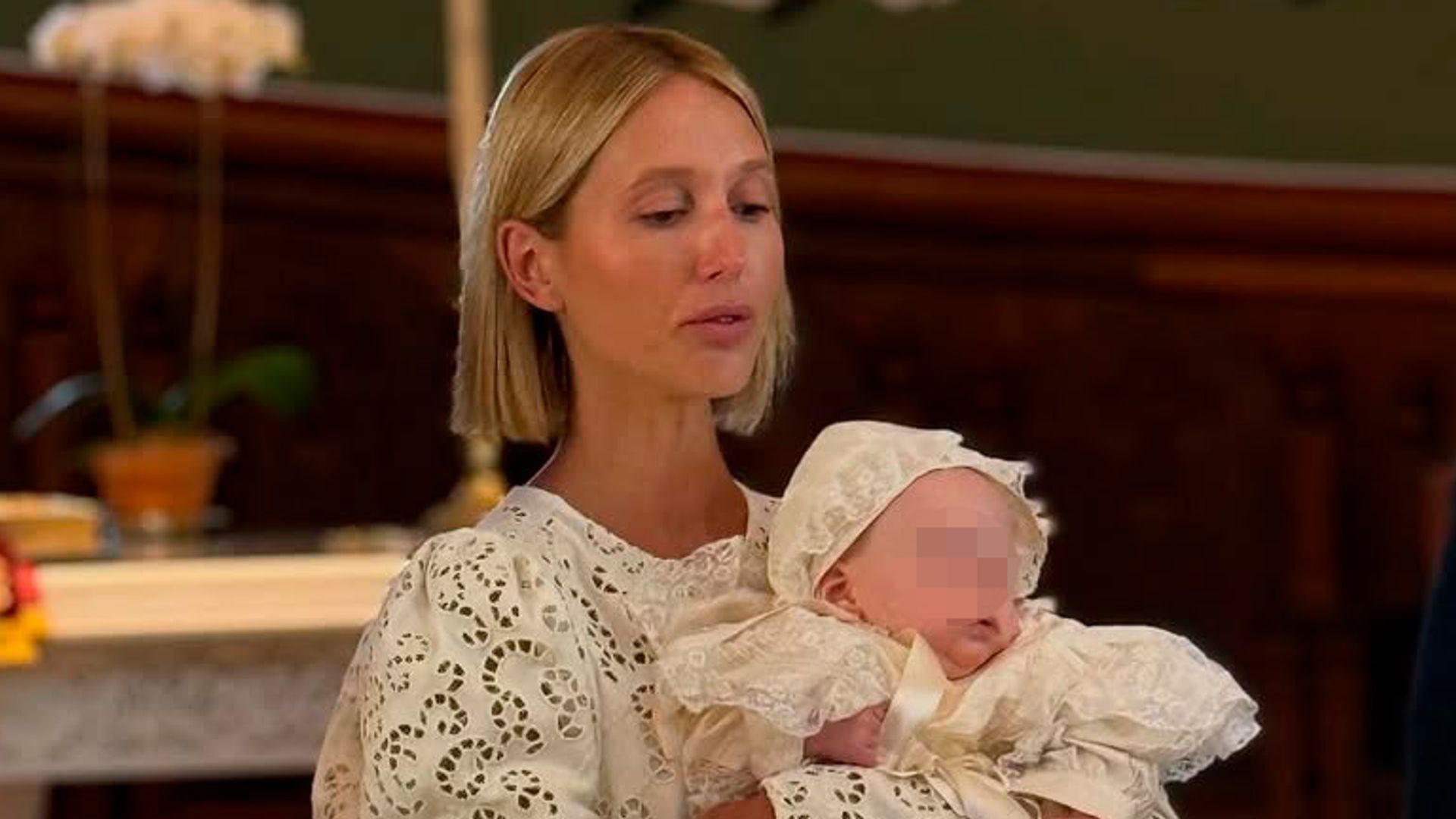 La princesa Olympia de Grecia brilla como madrina en el bautizo del hijo de Anna Getty