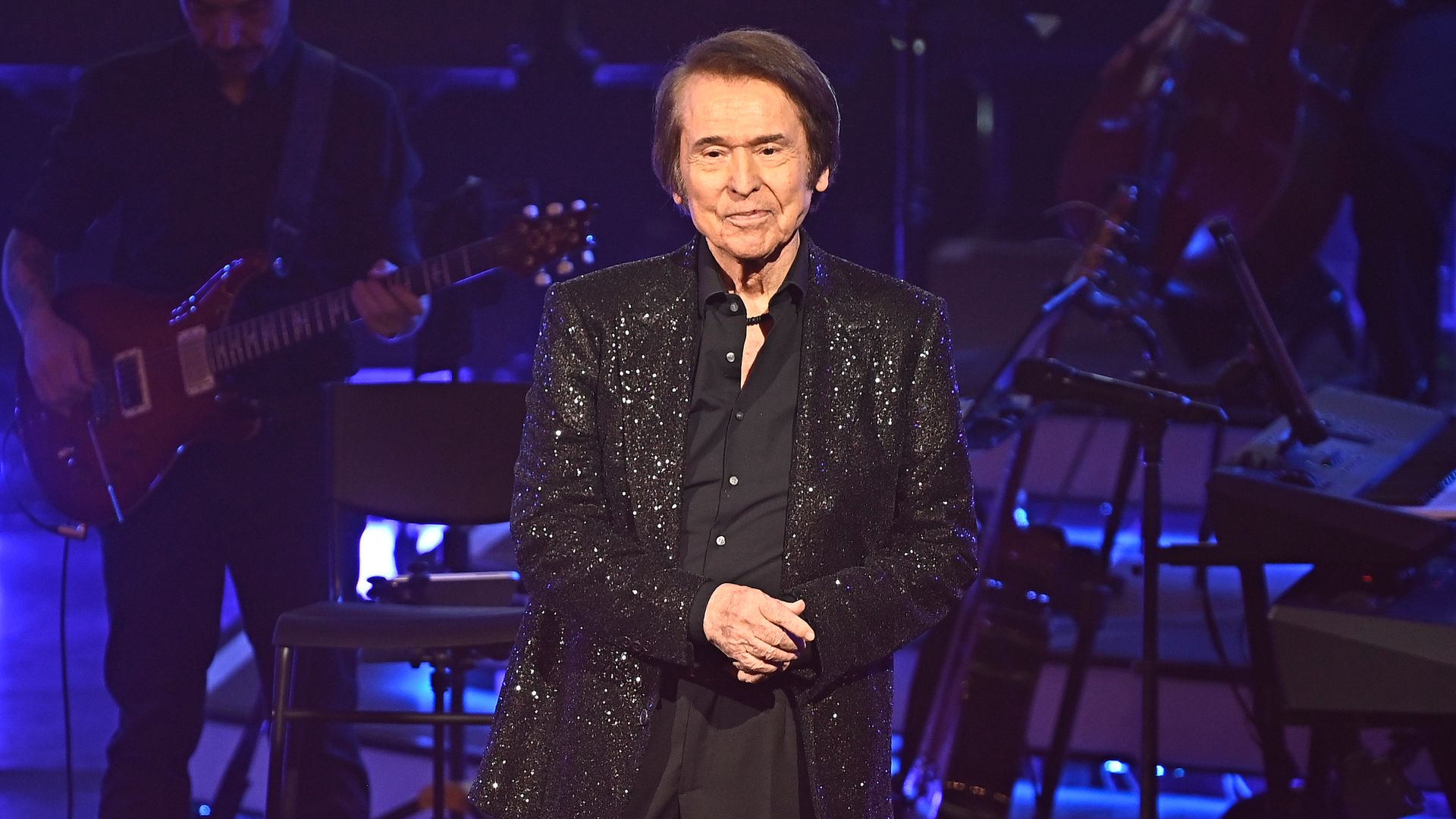  Raphael durante una presentación en el Teatro de la Zarzuela, en Madrid, el 26 de junio de 2025.