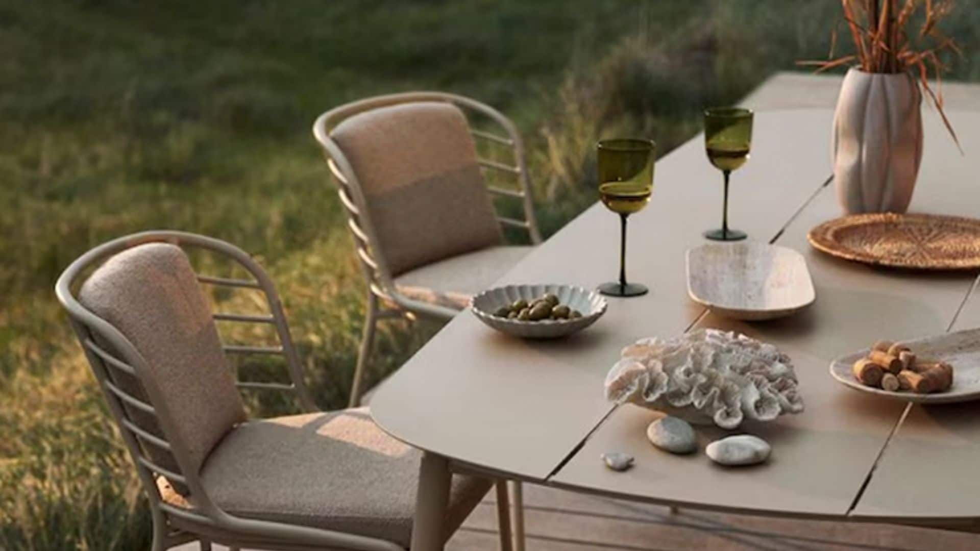Muebles y accesorios de exterior que funcionan de maravilla tanto fuera como dentro de casa