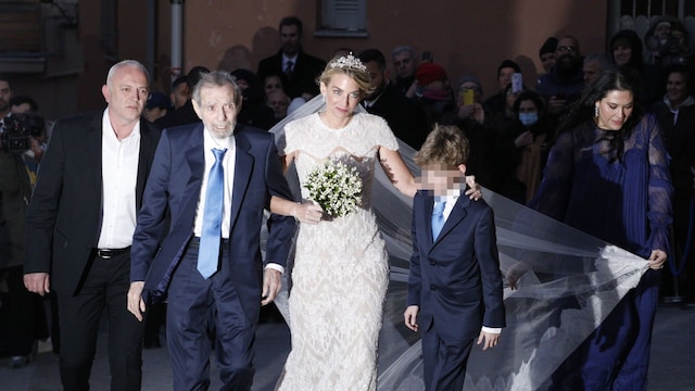 Chrysi Vainrdogiannis con su padre y su hijo 