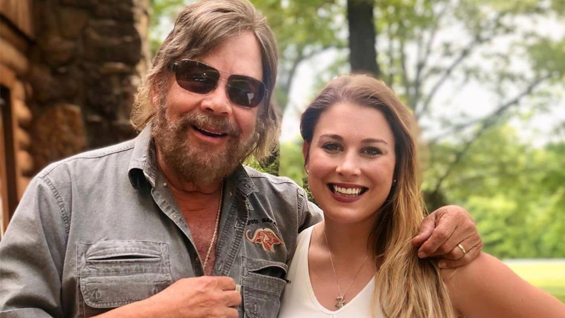 Muere a los 27 años la hija del cantante de country Hank Williams Jr. en un accidente de coche